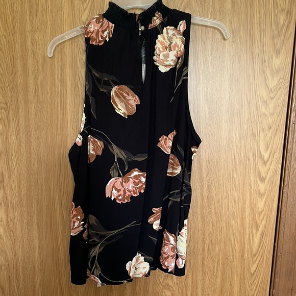 A New Day size Large Sleeveless blouse - Picture 2 of 2